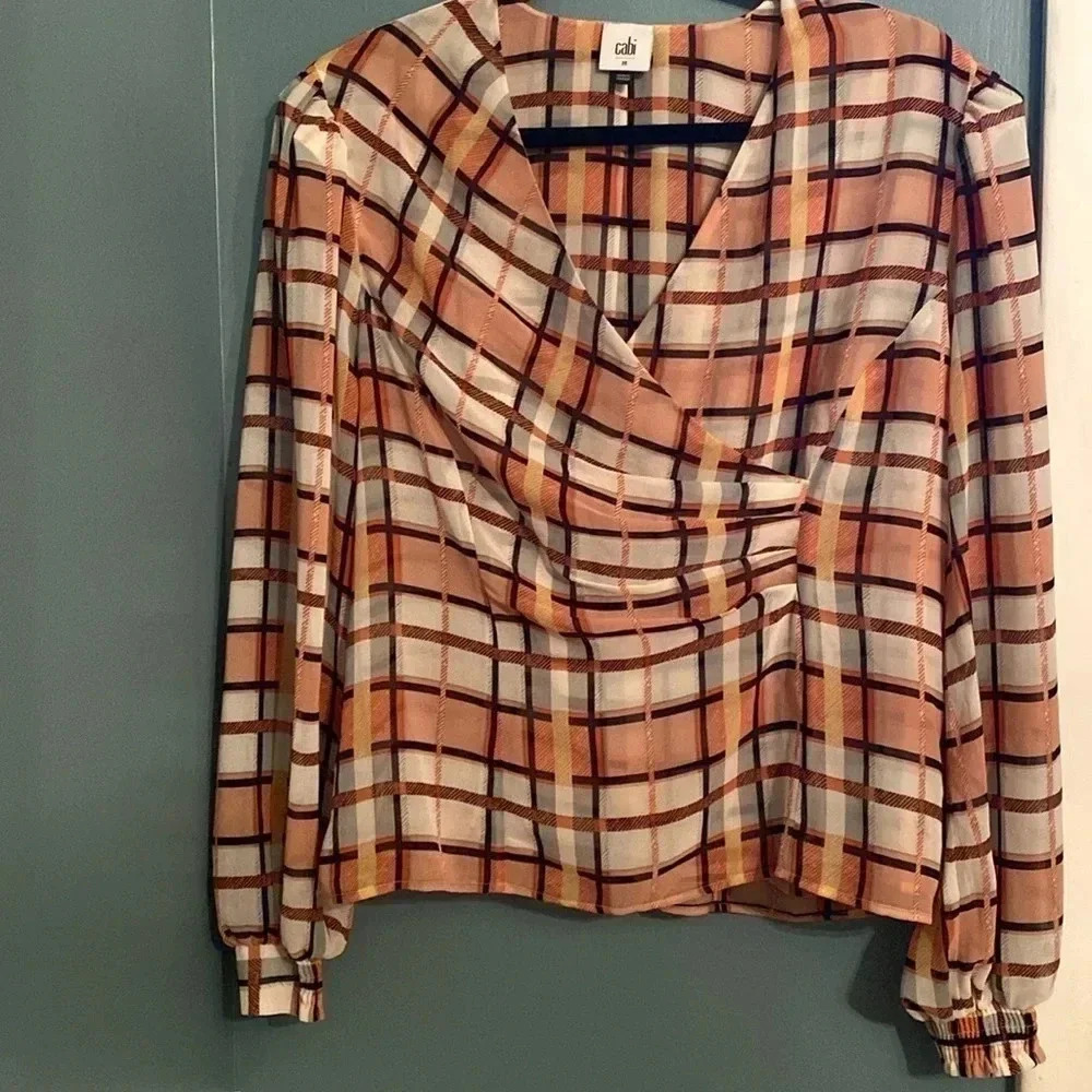 Cabi woman’s blouse - medium - like new - wide plaid - v neck - long sleeve